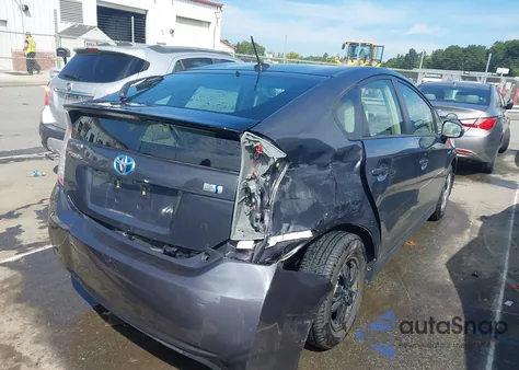 2014 Toyota Prius Three z USA, uszkodzony, nr VIN JTDKN3DU6E0364911